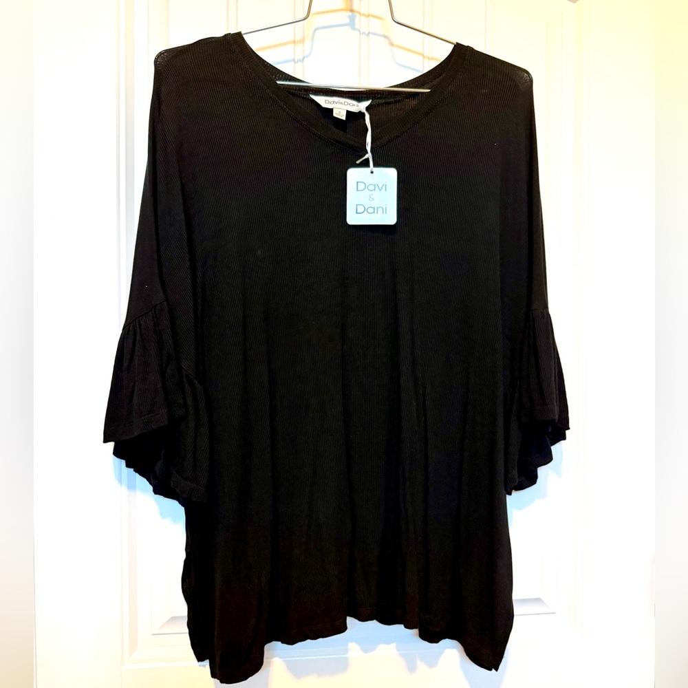 Davi & Dani Black Blouse Oversized Small